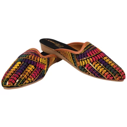 Elite Women’s Embroidered Jutti Sandals – Handcrafted Multicolor Artistry L163444E